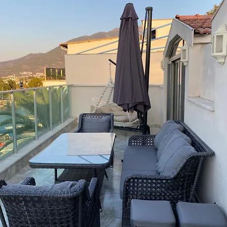 ホテル Exclusive Terrace At Marina フェティエ